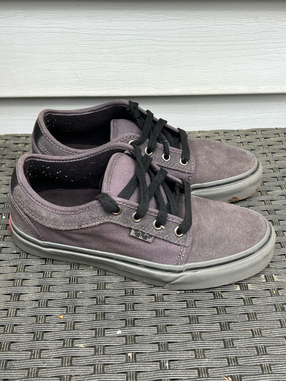 Vans Men’s Low-Top Suede Sneakers